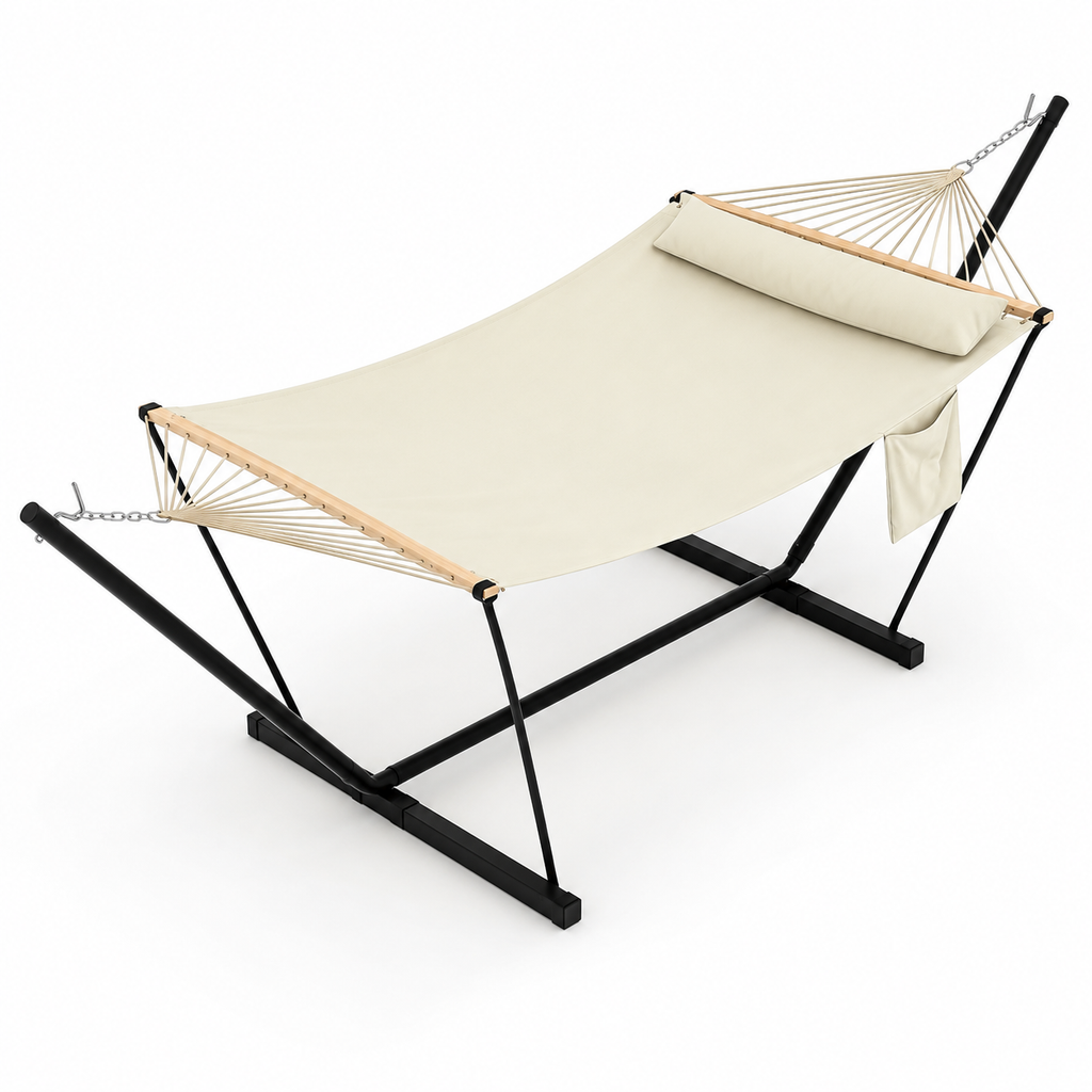 Hamac matelassé écru avec support acier sous un autre angle