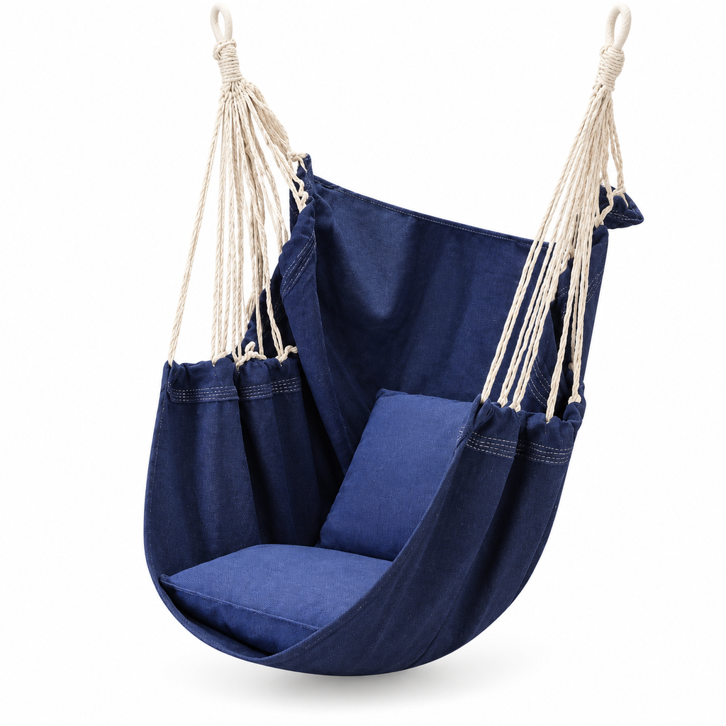 Chaise hamac bleu marine avec deux coussins bleus sur fond blanc